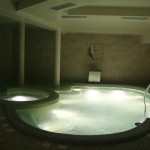 podświetlony basen